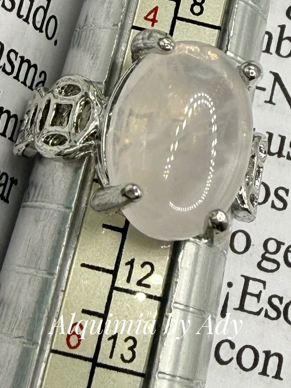 Silver Ring with pale pink quartz Oval